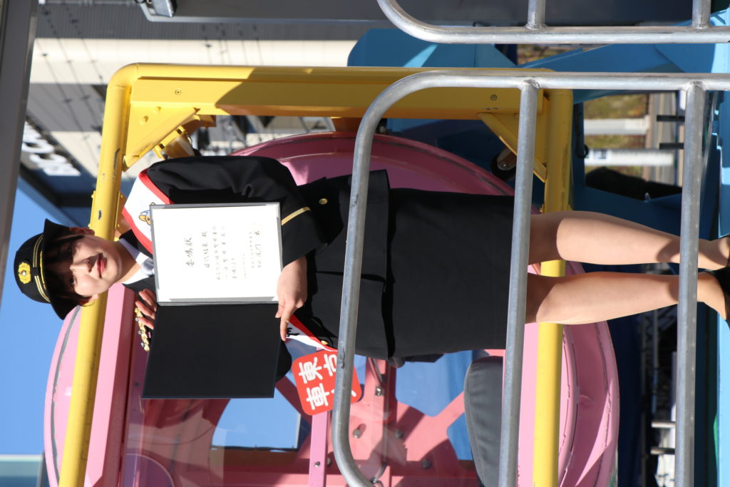 “高速パンチ女子大生”こと目代結菜選手が調布警察署の一日警察署長に就任 Web Magazine VITUP! [ヴィタップ]